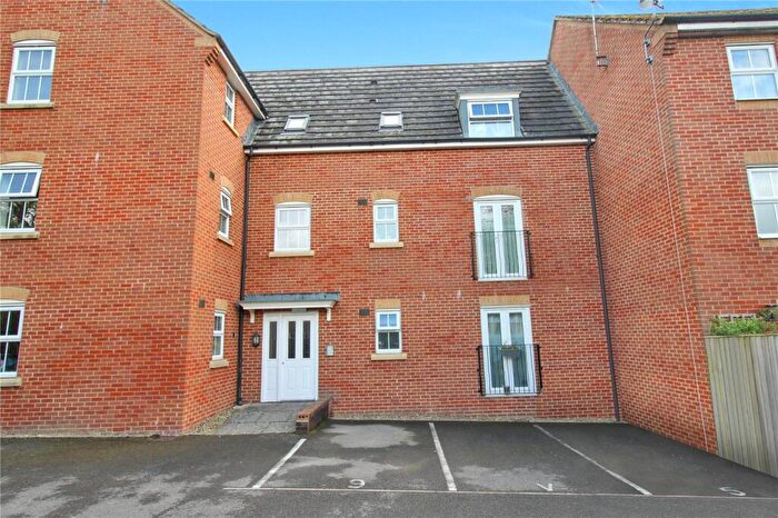 1 Bedroom Apartment For Sale In Vistula Crescent, Haydon End, Swindon, SN25