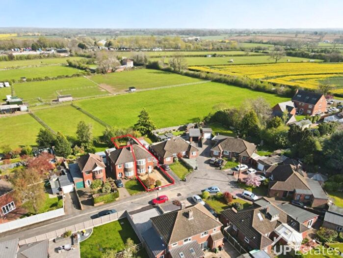 4 Bedroom Semi Detached House For Sale In Morland Close, Bulkington, Bedworth, CV12