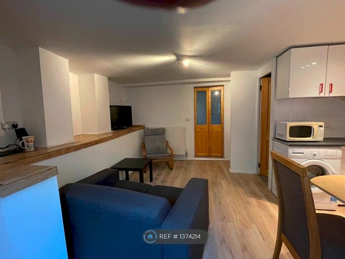 1 Bedroom Flat To Rent In Pyrland Road, London, N5