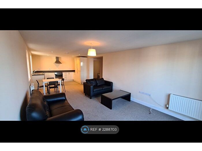 2 Bedroom Flat To Rent In Dixon Street, Swindon, SN1