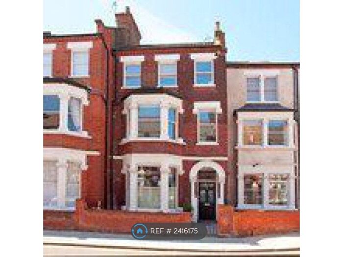 2 Bedroom Flat To Rent In Highbury, London, N5