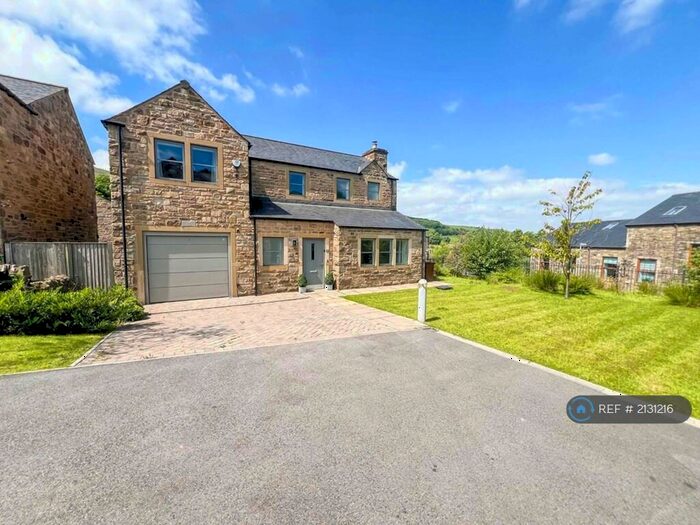 5 Bedroom Detached House To Rent In Bishops Court, Cowpe, BB4