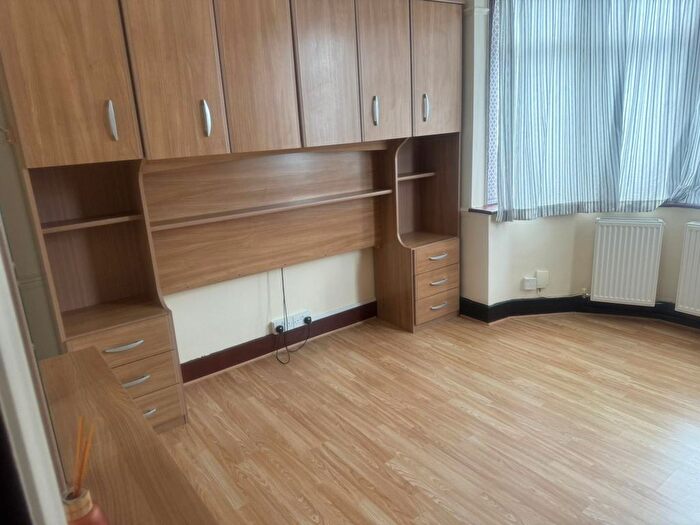 2 Bedroom Flat To Rent In A Bunting Bridge Road, Ilford, IG2