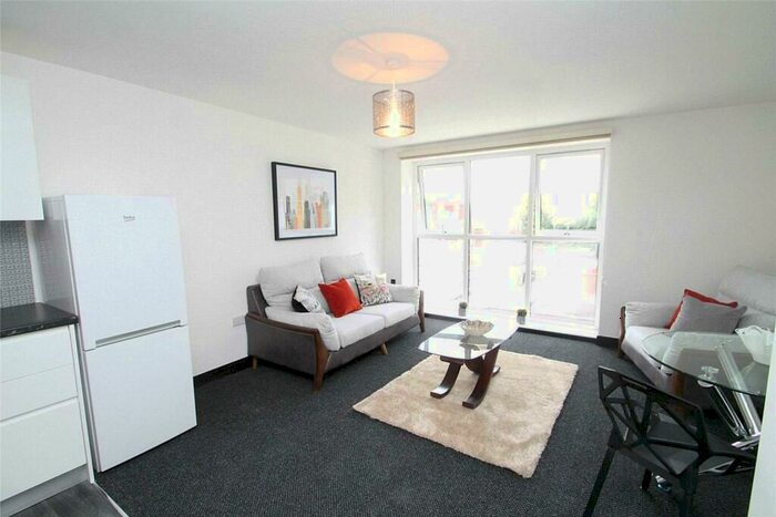1 Bedroom Apartment To Rent In San Court, Rusholme, Manchester, M14