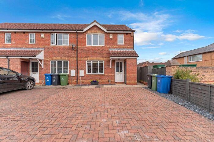 3 Bedroom End Of Terrace House For Sale In Farmhouse Mews, New Waltham, DN36