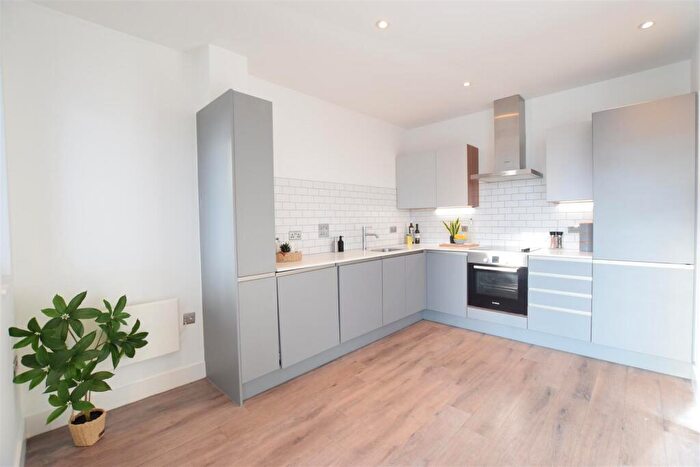 2 Bedroom Apartment To Rent In Apt, One The Brayford, LN1