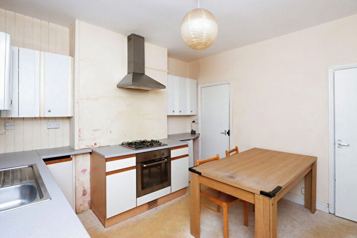 3 Bedroom Terraced House For Sale In Woodseats Road, Sheffield, South Yorkshire, S8