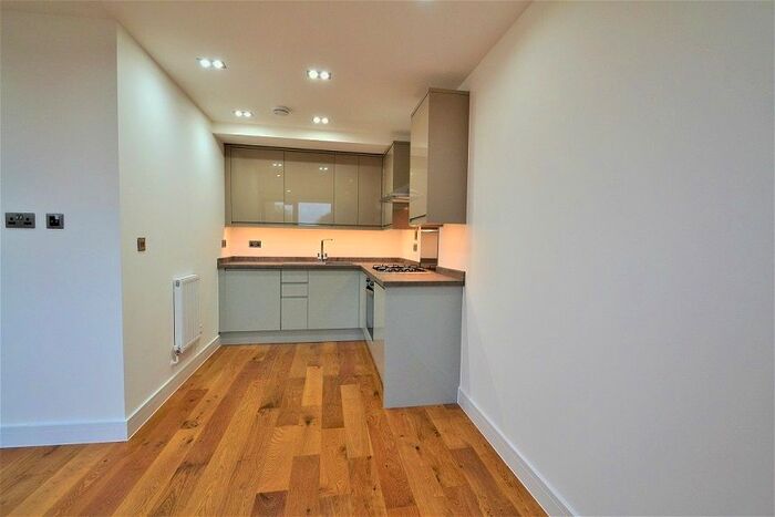 Studio To Rent In Ruislip, HA4