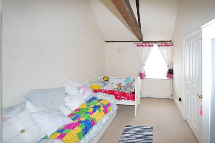 1 Bedroom Flat To Rent In High St, Watford, Watford, WD17