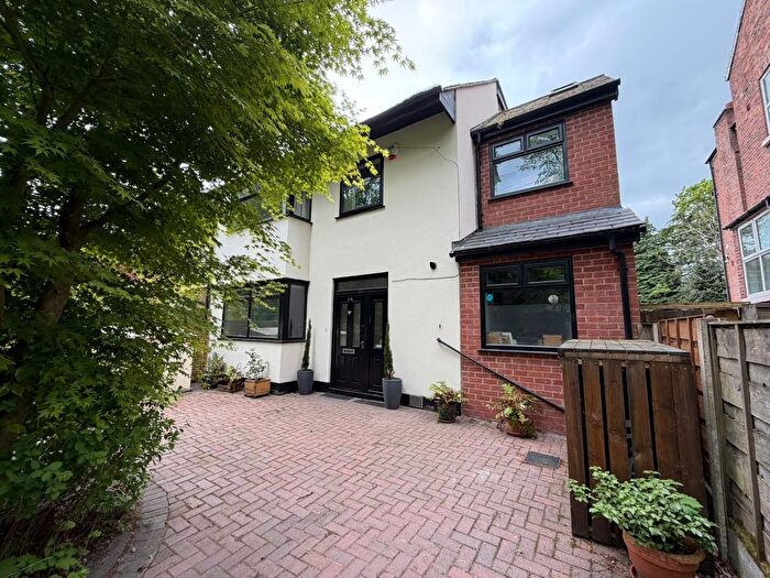 5 Bedroom Semi-Detached House For Sale In Stanley Road, Whalley Range, M16