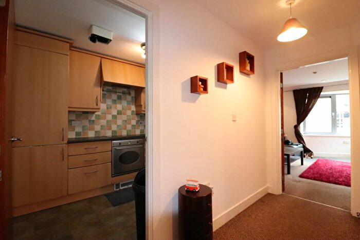 2 Bedroom Apartment To Rent In St James Mansions, Mount Stuart Square, Cardiff Bay, CF10