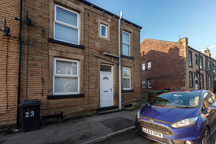 2 Bedroom Terraced House To Rent In South Street, Morley, LS27