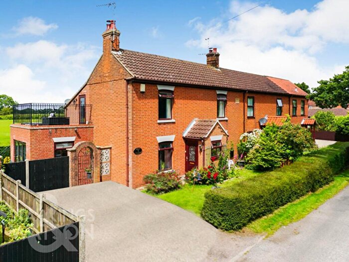 3 Bedroom End Of Terrace House For Sale In Pound Lane, Fleggburgh, NR29
