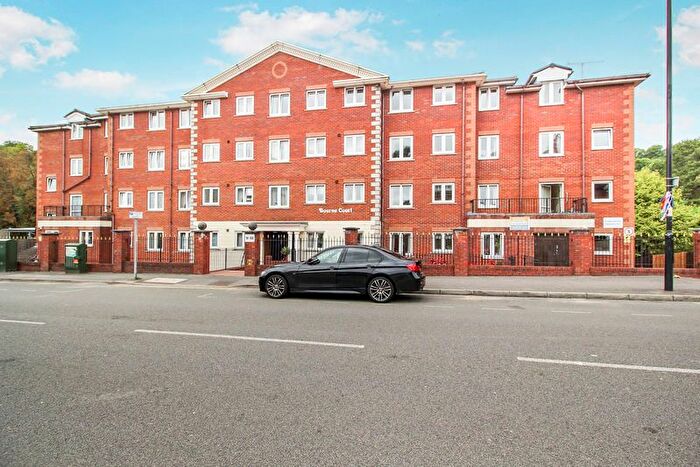 2 Bedroom Property For Sale In Croydon Road, Caterham, CR3