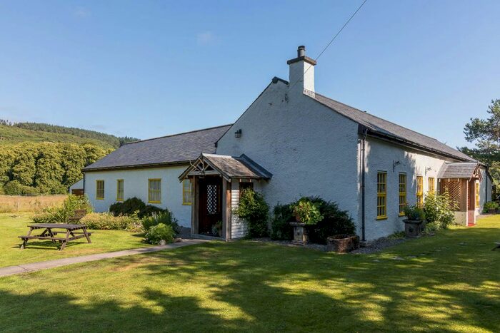 4 Bedroom Detached House For Sale In Tomich, Strathglass, Beauly, IV4