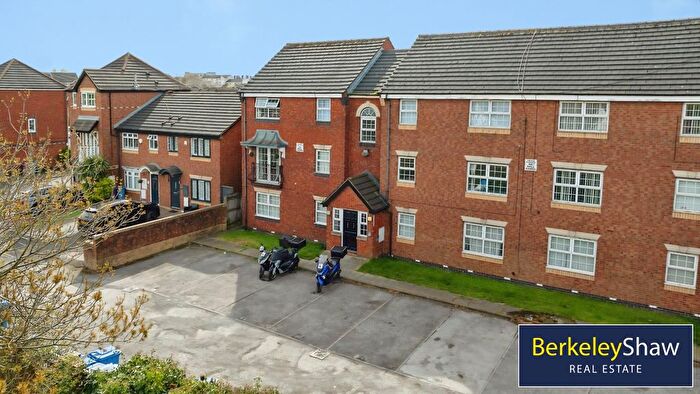 2 Bedroom Flat To Rent In Francine Close, Liverpool, L3