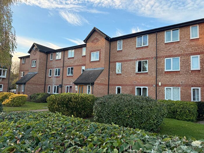 2 Bedroom Flat To Rent In Wedgewood Road, Hitchin, SG4