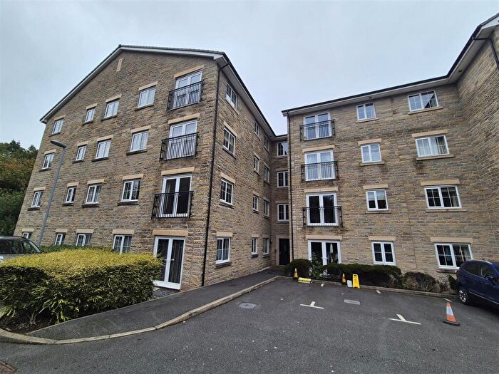 2 Bedroom Apartment To Rent In The Acorn House, Bramble Court, Millbrook, Stalybridge, SK15