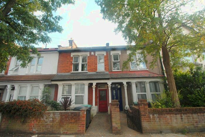 1 Bedroom Flat To Rent In Lascotts Road, Wood Green, London, N22