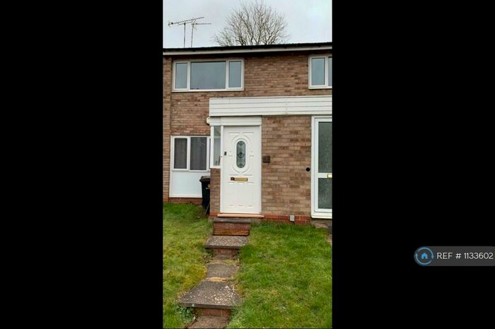 2 Bedroom Flat To Rent In Lomaine Drive, Birmingham, B30