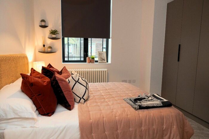 1 Bedroom Flat To Rent In The Didsbury, London, E6