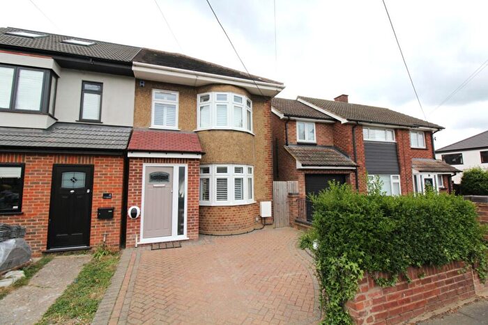 2 Bedroom Terraced House To Rent In Cranham Gardens, RM14