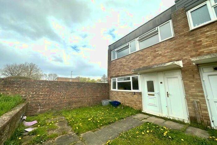 3 Bedroom Property To Rent In Langdale Close, Milton Keynes, MK2