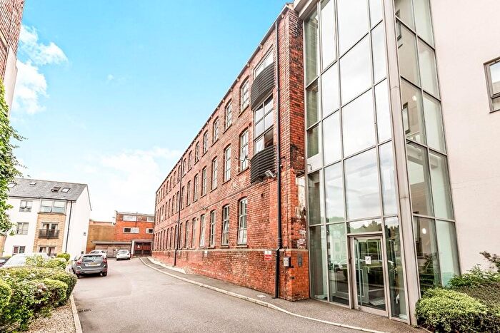 2 Bedroom Apartment For Sale In Melbourne Street, Morley, Leeds, West Yorkshire, LS27