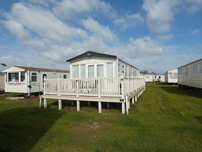 2 Bedroom Park Home For Sale In Church Lane, CO5