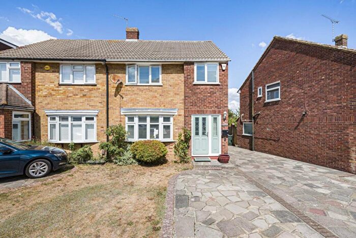 3 Bedroom House For Sale In Joydens Wood Road, Bexley, DA5