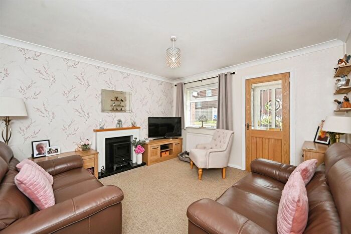 2 Bedroom End Of Terrace House For Sale In Arndale, Beechwood, Runcorn, WA7