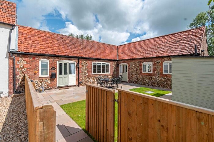 3 Bedroom Barn Conversion For Sale In The Street, West Raynham, NR21