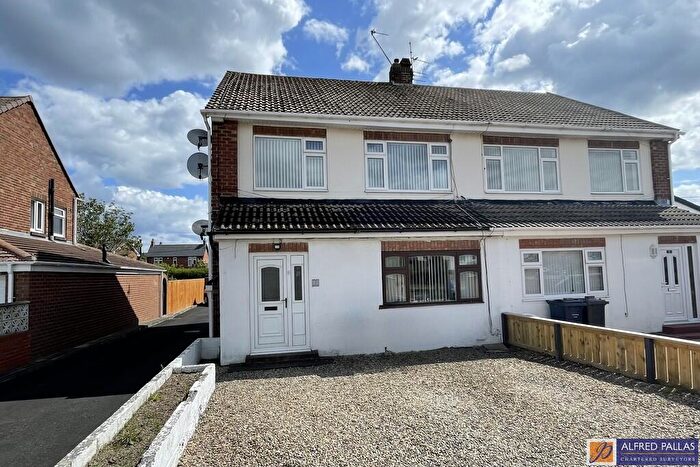 2 Bedroom Apartment For Sale In Southend, Cleadon, SR6