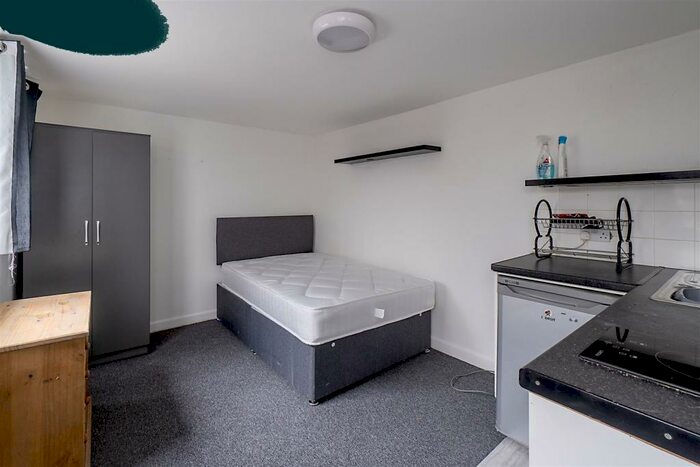 1 Bedroom Flat To Rent In Clifton Place, Plymouth, PL4