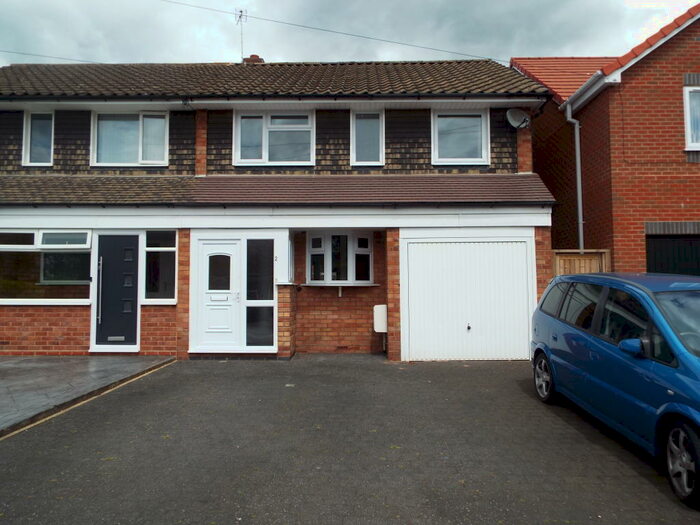3 Bedroom House To Rent In Breeden Drive, Curdworth, B76