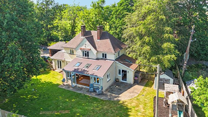 3 Bedroom Detached House For Sale In Goddards Lane, Sherfield-On-Loddon, RG27