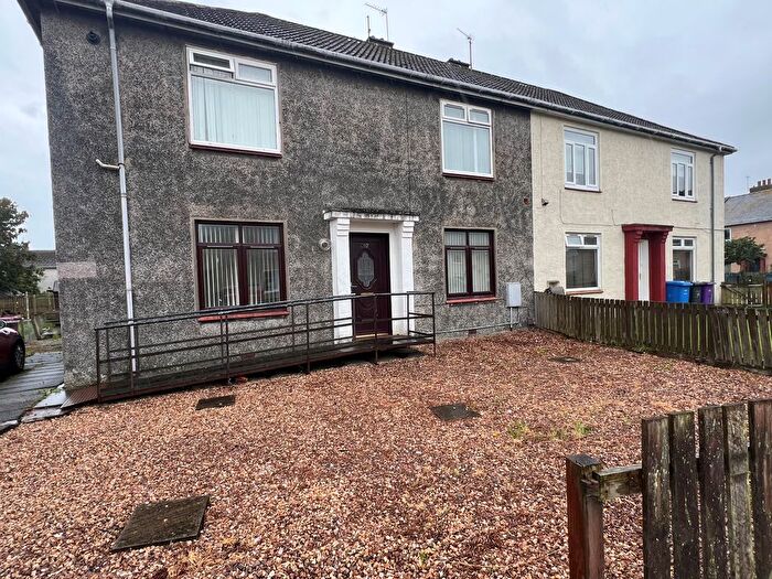 2 Bedroom Flat To Rent In Burns Crescent, Irvine, KA11