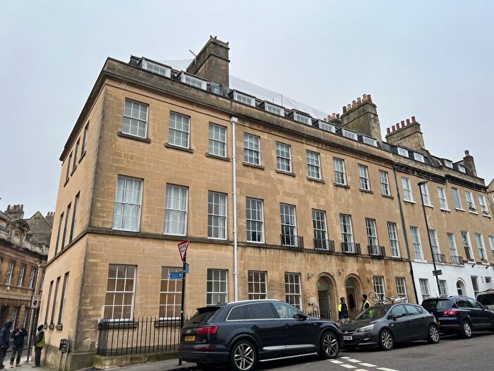 1 Bedroom Flat To Rent In - Henry Street, Bath, BA1