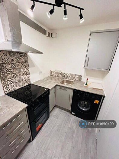 2 Bedroom Flat To Rent In Trinity Walk, Coventry, CV1