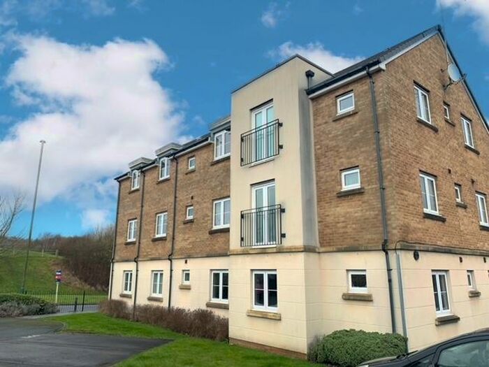 2 Bedroom Flat To Rent In Druids Close, Caerphilly, CF83