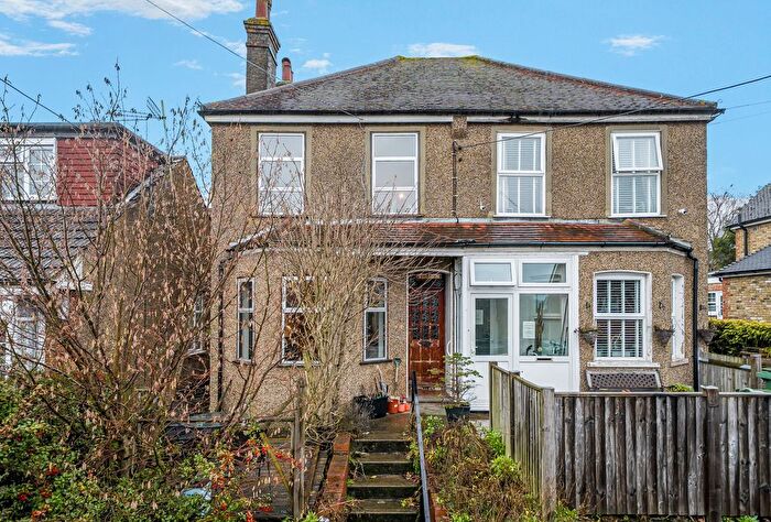 3 Bedroom Semi Detached House For Sale In Worlds End Lane, Orpington, BR6