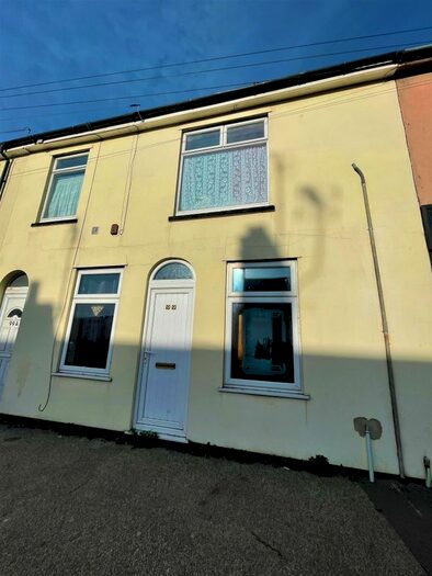 2 Bedroom Flat To Rent In Raglan Street, Lowestoft, NR32