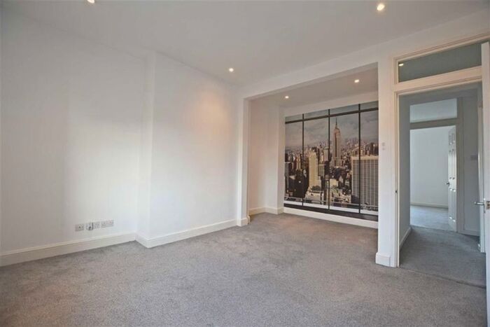 2 Bedroom Flat To Rent In Alexandra Road, Gloucester, GL1