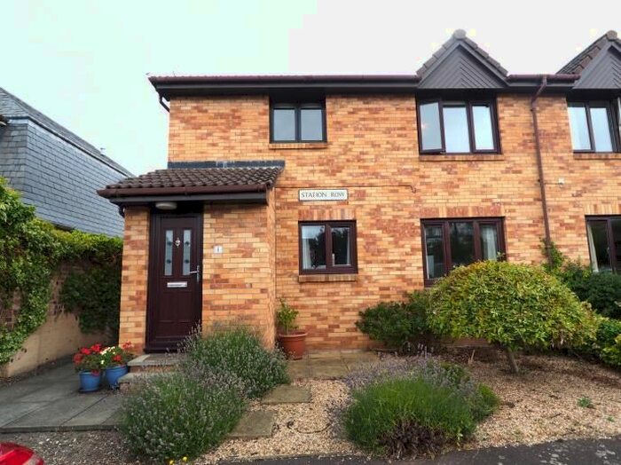 2 Bedroom Flat To Rent In Station Row, May Terrace, North Berwick, EH39