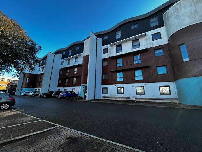 2 Bedroom Flat To Rent In Explorer Court, Plymouth, PL2