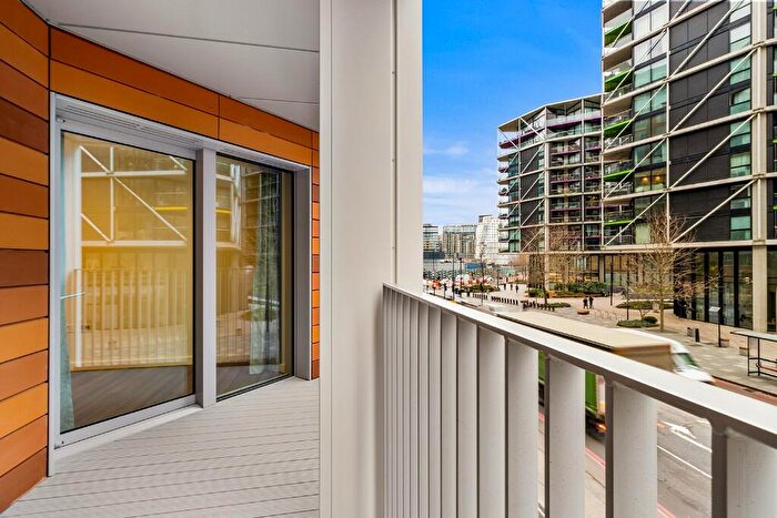 2 Bedroom Apartment To Rent In Nine Elms Lane, London, SW11