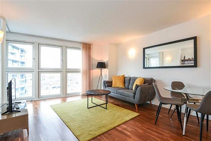 2 Bedroom Apartment To Rent In New Providence Wharf, E14