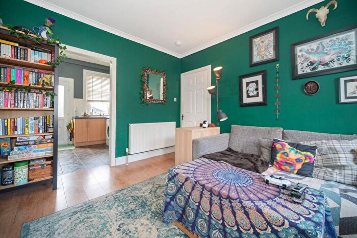 2 Bedroom End Of Terrace House For Sale In Albert Place, Wallyford, EH21