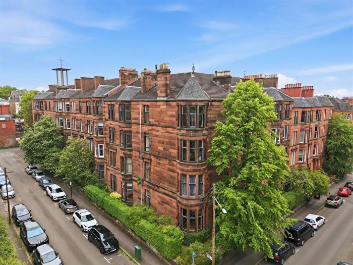 2 Bedroom Flat For Sale In Dryburgh Gardens, Glasgow, G20