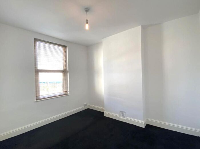 2 Bedroom Apartment To Rent In Regent Street, Kingswood, Bristol, BS15